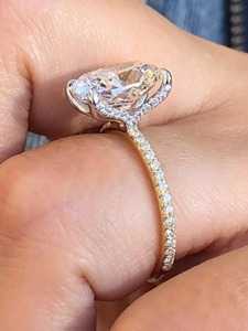 แหวนหมั้นเพชรทรงคุชชั่น 1.20 กะรัต E VVS2 รับรองโดย IGI เพชรเพาะเลี้ยงสำหรับผู้หญิง ทองคำแท้ 18K ดีไซน์โซลิแทร์สุดพิเศษ - Product Image 4