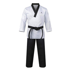 Fournisseur en gros de kimonos de karaté personnalisés avec marquage sur mesure et solutions d'commande en gros flexibles 2026 - Product Image 1