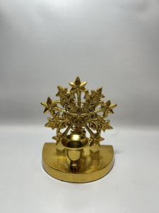 Portavelas de Aluminio Dorado con Diseño de Copo de Nieve, Centro de Mesa Navideño, Candelabro de Metal Fundido, Decoración Festiva - Product Image 4
