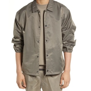 Veste de coach personnalisée OEM pour hommes, imperméable, respirante, légère, coupe-vent, vêtements de sport décontractés, course à pied, entraînement, veste de coach - Product Image 4