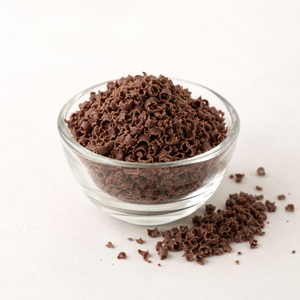 Virutas de chocolate negro compuesto para decoración de repostería, suministradas al por mayor en envases personalizados. - Product Image 1