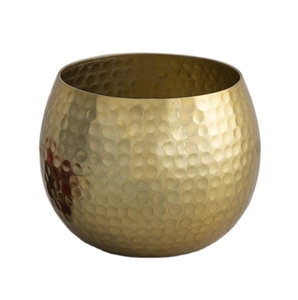 Pot à bougie en métal martelé doré de forme ronde pour la maison et la décoration de la vaisselle de mariage pot à bougie artisanat - Product Image 1