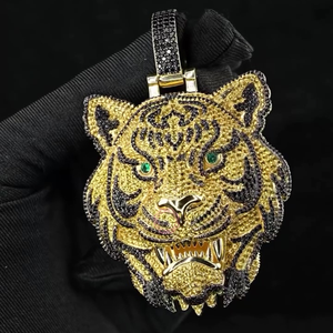 Pendentif et breloques de style rappeur Hip Hop en argent S925 plaqué or 18 carats avec moissanite VVS1 et tigre jaune 3D – Bijoux raffinés - Product Image 2