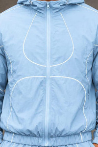 Conjunto de cortavientos ligero con capucha y cremallera completa para hombre, con pantalones cortos a juego, ropa deportiva para exteriores - Product Image 3