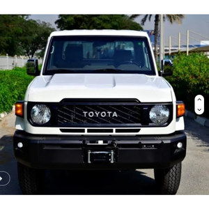 Utilisé pour un pick-up à cabine simple 79, turbo, boîte manuelle, conduite à gauche, sièges en cuir, intérieur foncé R21 - Product Image 1