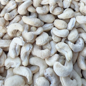 Noix de cajou de qualité supérieure, certifiées WW180, WW240, WW320, LP, WS, emballage personnalisé en vrac - Product Image 1