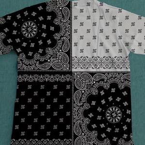 เสื้อยืดแขนสั้นพิมพ์ลายผ้าพันคอสีขาวดำสำหรับผู้ชาย ชุดกางเกงขาสั้นเข้าชุด 2 ชิ้น ชุดลำลองสไตล์สตรีทแวร์ - Product Image 5