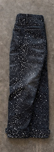 Pantalon en jean streetwear BENTURA personnalisé avec logo, coupe droite, effet froissé, délavé à l'acide, orné de strass et de perles pour homme - Product Image 3