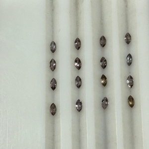 พลอยโกเมนทรงมาร์คีส์ขนาด 4x2 มม. สีธรรมชาติเปลี่ยนได้ น้ำตาลอมเขียวถึงแดง ไม่ผ่านการบำบัด โกเมนมาดากัสการ์ คุณภาพเกรด AAA - Product Image 3