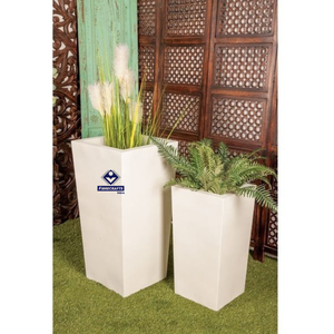 Macetas Modernas Cuadradas de Fibra de Vidrio 2026, Macetas Verticales para Jardín Exterior, Diseño Minimalista, Acabado Blanco, Hechas en India - Product Image 6