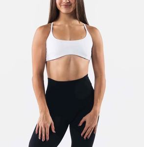 Women Seamless Scoop <b>Neck</b> <b>Halter</b> Sports <b>Bra</b> Medium Support Yoga Top Solid Color Spandex Polyester - Product Image 3