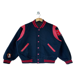 แจ็คเก็ตวาร์ซิตี้ผู้ชายคุณภาพสูงขายส่งแบบเรียบง่าย สวมใส่สบาย ระบายอากาศได้ดี ทรงปกติ - Product Image 2