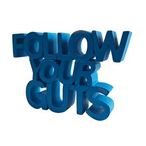 Décoration de table esthétique et motivante « Follow Your Guts » pour la maison, le bureau ou la salle d'étude, peinte en bleu - Product Image 3