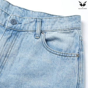 Shorts de mezclilla de cintura alta para hombre, con efecto desgastado, dobladillo sin rematar, rasgados, estilo casual vintage, ajuste slim, para verano - Product Image 3