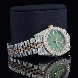Montre pour homme à mouvement à quartz, date, cadran rond vert, verre rétro, diamant moissanite luxueux, bicolore, à prix bas - Product Image 4