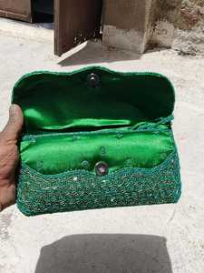 กระเป๋าคลัทช์ทรงสี่เหลี่ยมผืนผ้า ALI FASHION ART ทำมือ สีชมพู ส้ม ทอง ประดับลูกปัด ลายปักดอกไม้ ผ้าฝ้าย - Product Image 4