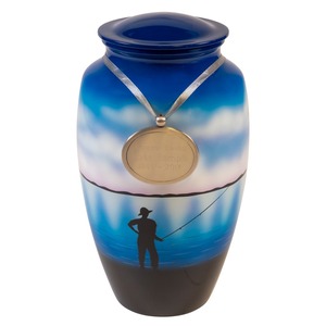 Urna Funeraria con Temática de Pesca, Estilo Americano, Blanca, Capacidad de 200 Pulgadas Cúbicas, Tamaño Adulto, Incluye Colgante, Opciones de Fuente, Conmemorativa - Product Image 4