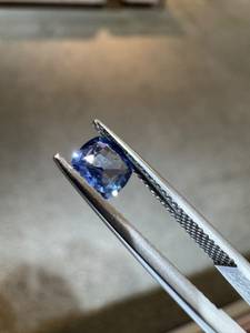 Zafiro Azul Natural, Corte Cojín, 0.70CT, Gema Preciosa Suelta y Facetada, Venta al Por Mayor de Ceilán, Para Fabricación de Joyas / Coleccionistas - Product Image 2