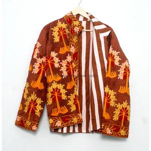 Chaqueta de mujer cálida para otoño/invierno con bordado floral, abrigo étnico hecho a mano, forro de algodón, estilo bohemio con logo frontal. - Product Image 6
