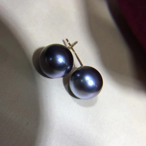 Pendientes de Botón de Oro de 18K con Perlas de Agua Dulce de Doble Uso, Elegantes Cuentas Blancas con Diseño Impecable - Product Image 4