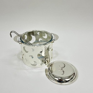 ชามซุปทรงพระจันทร์เสี้ยวสีเงินหรูหรา ทำจากสแตนเลสสตีล พร้อมดีไซน์ลายตอก และฝาแก้ว สำหรับบุฟเฟ่ต์รอมฎอน - Product Image 4