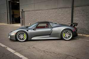 Porsche 918 Spyder 2015 · Coupé · Fibra de carbono · Tracción en las cuatro ruedas - Product Image 3