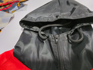 Chaqueta cortavientos de primera calidad, cálida, cómoda y transpirable para hombre, en oferta online. - Product Image 4