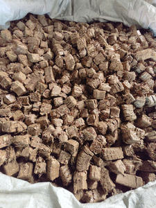 Sac de 600 kg en vrac, sac PP de 25 kg, cubes de paille pour ruminants, briquettes de paille jaune doré, fourrage pour animaux, alimentation pour moutons et chèvres à grande échelle - Product Image 6