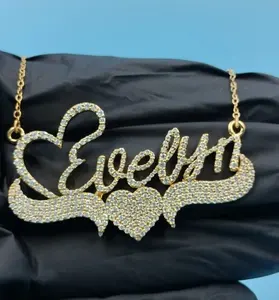 Pendentif en argent sterling avec finition plaquée or, personnalisé avec un nom, serti d'un moissanite véritable rond de 1,40 carat, pour femmes - Product Image 2