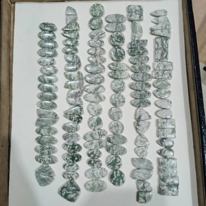 Paire de cabochons en jade naturel Peace, 18 mm, formes variées, KHUSHI GEMS STONE, pour la fabrication de bijoux, couleur selon l'image, 3-5g - Product Image 3