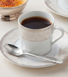 Elegant Metal Flatware <b>Set</b> With Floral Engraving High Mirror Polish Rust Resistant <b>For</b> Wedding And <b>Dinnerware</b> Use - Product Image 3