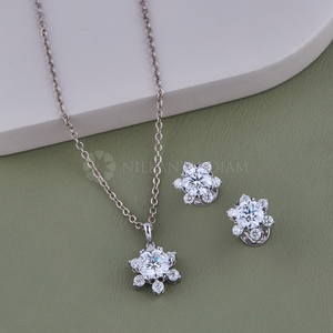 Pendentif et boucle d'oreille en forme de fleur de diamant rond de 4,50 ct en or massif 10K 14K 18K Cadeau d'anniversaire de mariage - Product Image 5