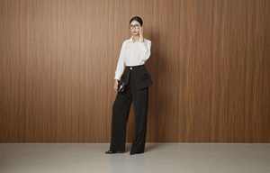 Pantalones de Uso Diario KQ78 para Mujer, Mezcla de Poliéster y Spandex, Diseño con Abertura Lateral y Adorno de Gemas - Product Image 2