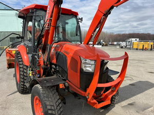 2019 L6060D 4WD Utility Tractor 210HP Premium Export Ready Equipment Heavy Duty Gearbox Pump Bulk Supply - Product Image 4