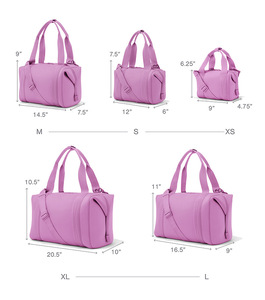 Sac de sport en nylon bleu clair, forme rectangulaire, poignée supérieure, fermeture éclair, résistant à l'eau, unisexe, pour l'entraînement - Product Image 5