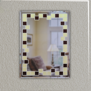 Miroir décoratif avec cadre en mosaïque pixelisée unique, fabriqué à partir de petites tuiles de verre carrées, léger et à fixer au mur - Product Image 5