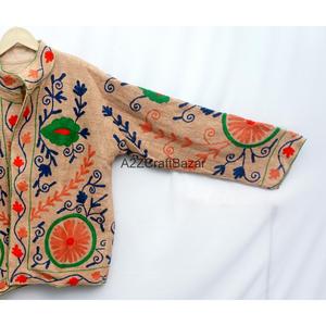 Lot en gros de vestes ethniques traditionnelles indiennes en coton TNT brodé Suzani, écologiques et respirantes, pour femmes et filles - Product Image 2