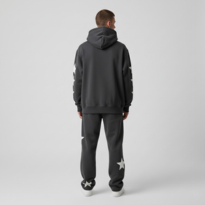 Ensemble de survêtement deux pièces pour homme, couleur unie, avec logo personnalisé, comprenant un pantalon de jogging basique évasé et un sweat à capuche court, style streetwear - Product Image 5