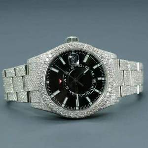 Reloj de Lujo de Acero Inoxidable con Diamantes Cultivados en Laboratorio, Estilo Retro Vintage, Movimiento de Cuarzo, Edición Limitada, Esfera Analógica - Product Image 1