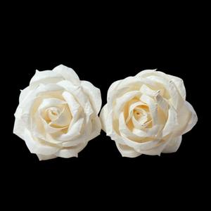 Flor de Sola de Madera de Marfil Elegante y Sostenible Hecha a Mano, 8.5 CM, con Varilla de Fibra Vegetal de Sesbania - Product Image 4