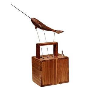 Escultura de ballena de madera de teca hecha a mano - Figura de madera única - Venta al por mayor - Product Image 3