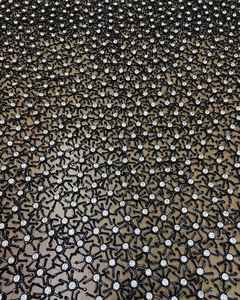 Tela de Encaje con Cuentas Sólidas Hecha a Mano de Lujo, 100% Poliéster, Ancho Personalizado, Venta al Por Mayor B2B Directo de Fábrica - Product Image 2