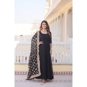 ROBE COUPE ALIA READYMADE NOIR AVEC SET-KKA-1070 DUPATTA - Product Image 1
