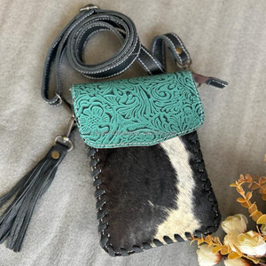 Nouveau design sac à main pour téléphone sac à main véritable fourrure de vachette à frange usinée à la main sculpture sac à bandoulière sacs de petite taille pochette à bracelet sac à bandoulière - Product Image 4