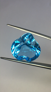 Natural Loupe Clean Blue Topaz laser round cut AAA quality with AAA luster perfect making and polishing available at <b>cheap</b> price - Product Image 3