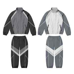 Conjunto de Chándal y Pantalones Deportivos Reflectantes al por Mayor, Conjunto de Jogger con Cuello Redondo, Chándal de Nylon Cortavientos Estilo Urbano - Product Image 2