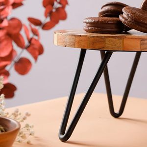 Support à gâteau rond en bois écologique, présentoir à dessert avec pieds en métal, personnalisable, support de table rustique pour la décoration de mariage et de fête - Product Image 1