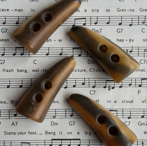 Punta de cuerno de búfalo pulida, gruesa, resistente y ecológica para prendas de invierno pesadas, abrigos largos, chaquetas y bolsos hechos a mano - Product Image 2