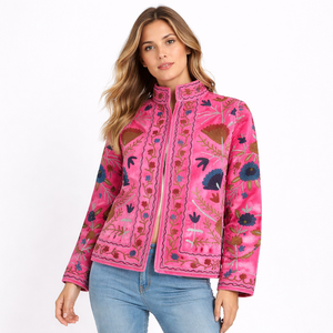 Veste en coton rose vif brodée, motif floral Suzani, réversible, col montant en satin, matelassée, logo personnalisé RAJASTHANI - Product Image 1