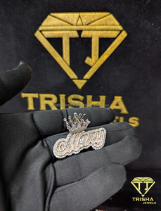 Colgante Personalizado con Nombre y Corona, Diamantes Moissanite VVS, Plata de Ley 925, Joyería Hip Hop Unisex de Trisha Jewels - Product Image 4